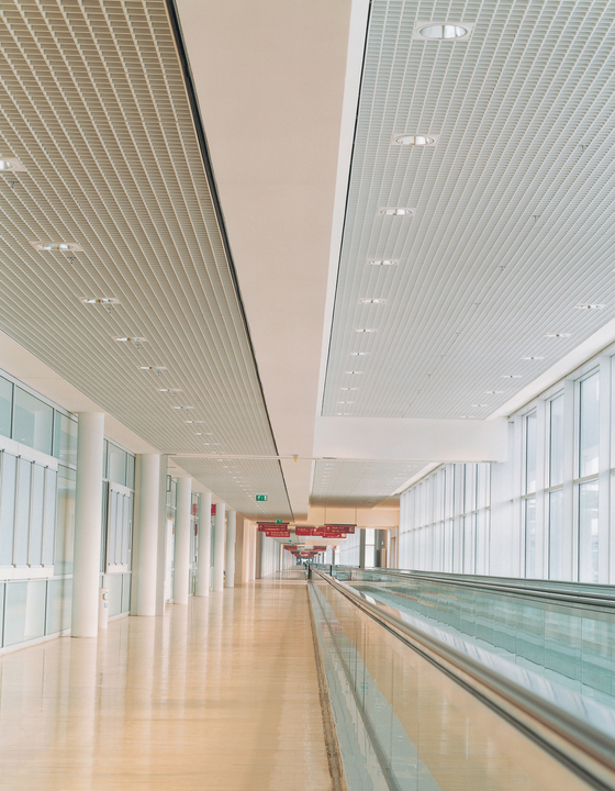 Open Cell Metal Ceilings Hunter Douglas Architectural Messe
