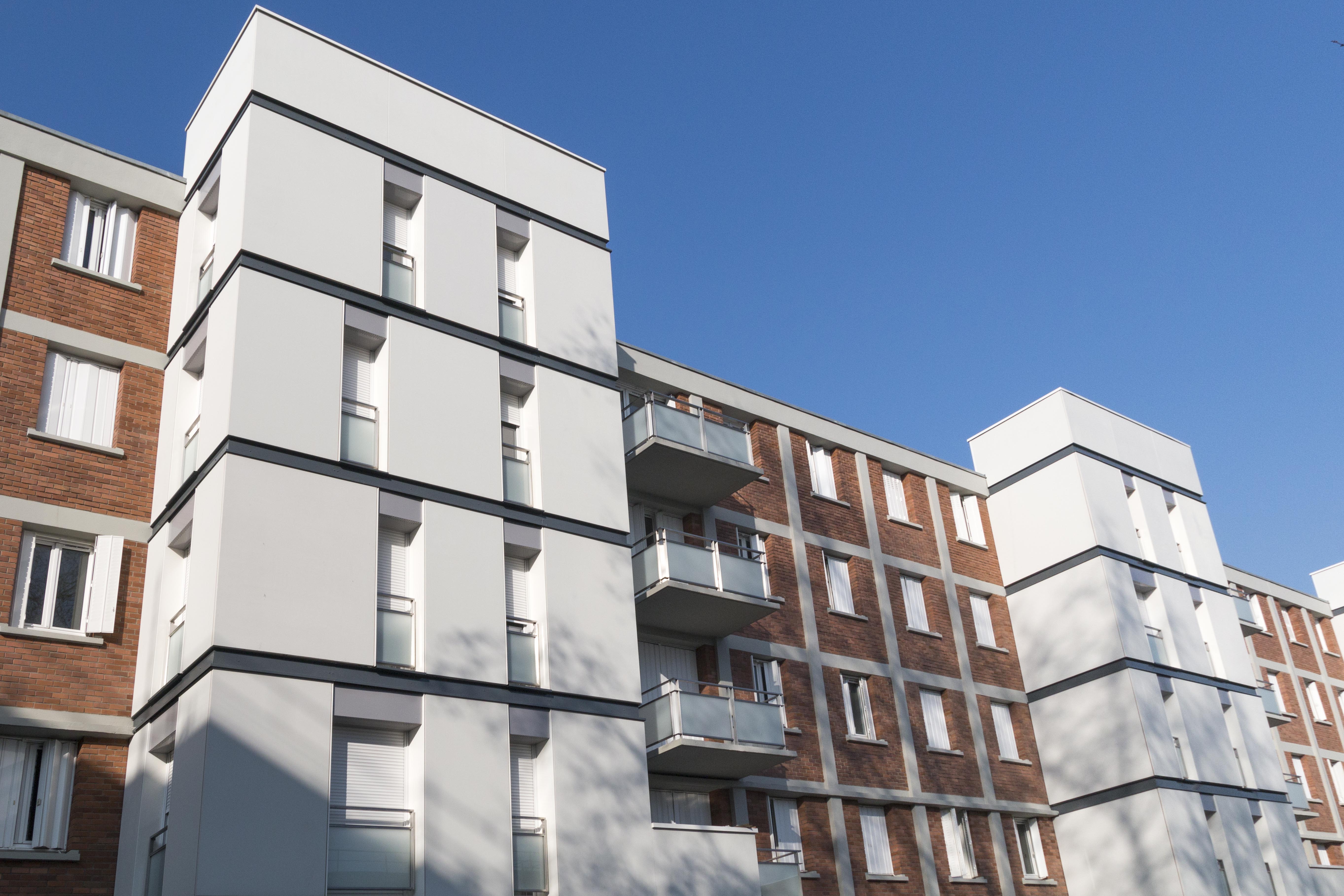 Gallery of Rainscreen Cladding Panels in Gentilly Renovation Project - 11