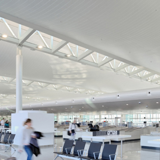 Metal Ceilings Curved 300C from Hunter Douglas Architectural (Europe)