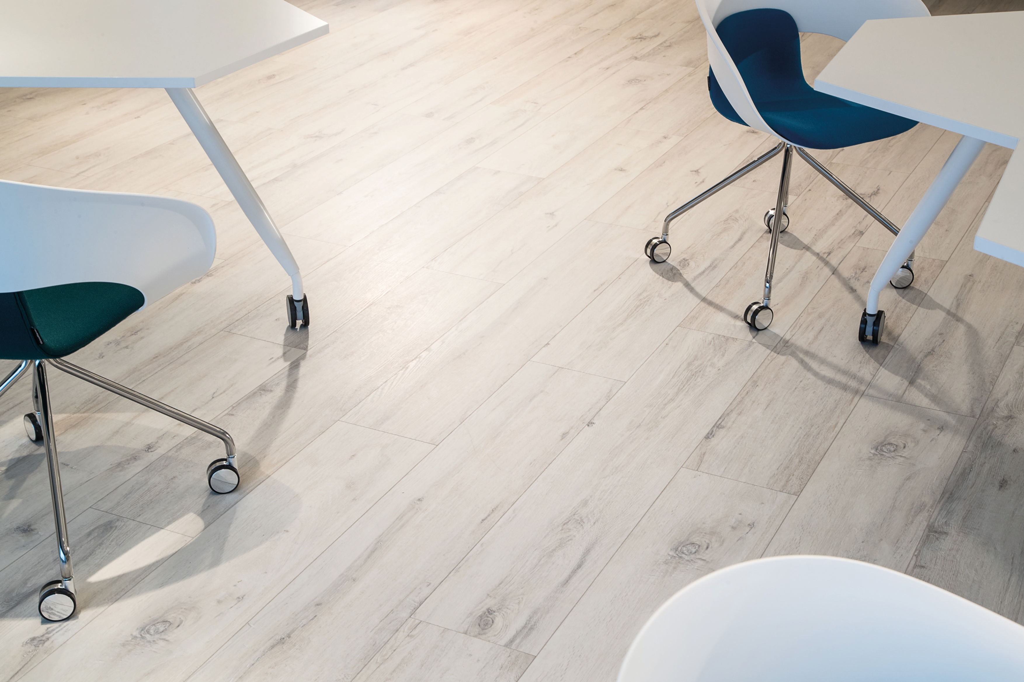 Gallery of EGGER Design Flooring for the House of Economy - 8