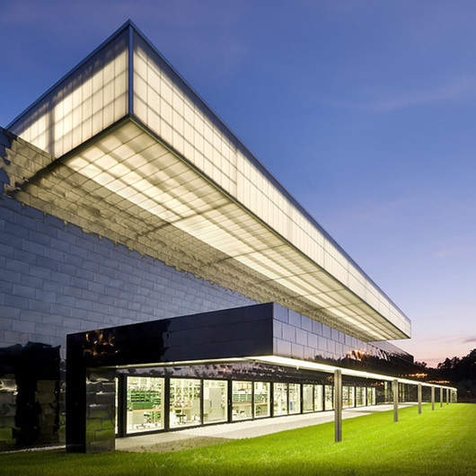 Translucent Building Elements in Facades from Rodeca