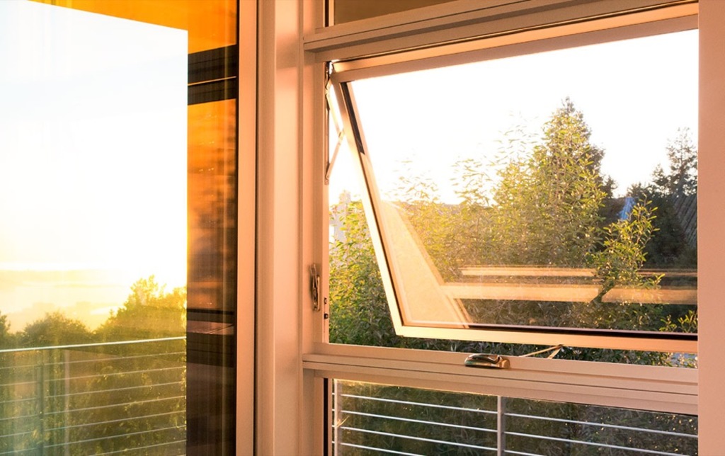 Series 670 Hinged Window - Classic Line from Western Window Systems
