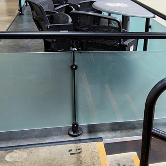 Gallery of InternaRail® VUE Aluminum Railing 8