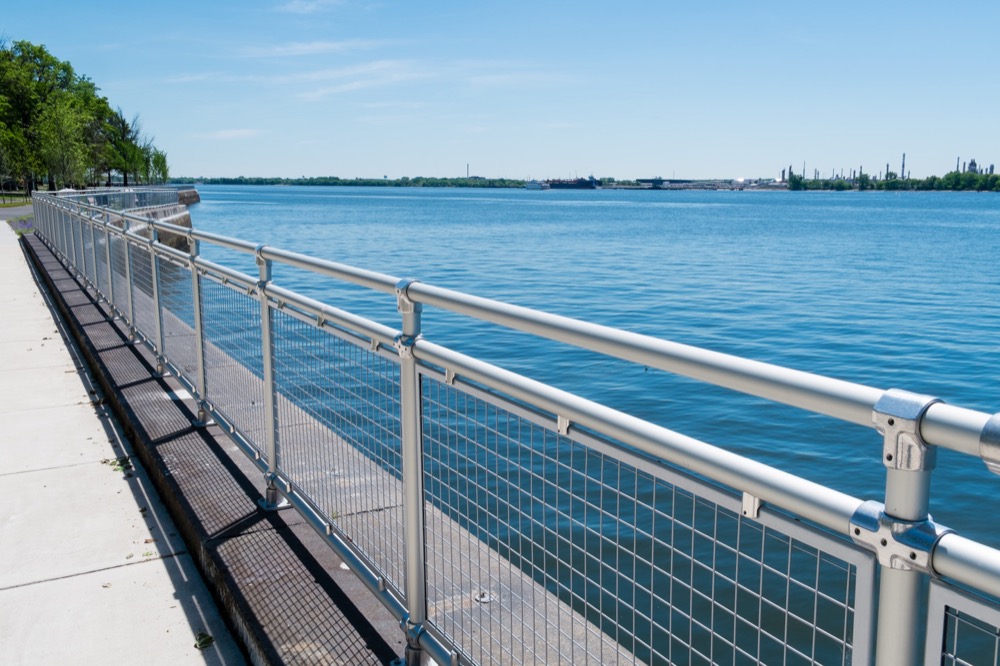 Speedboat Railing Gallery of Speed-Rail® Aluminum Railing - 2