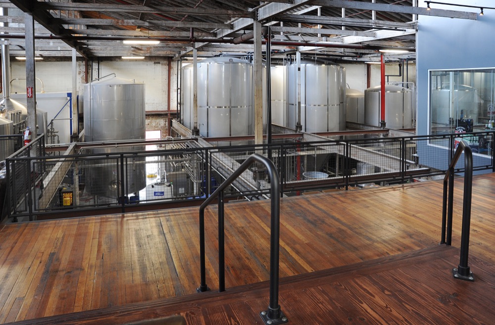 Holleander Racking Hollaender® Railings in Industrial Applications from Hollaender