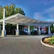 L House: Nhà của vợ chồng trẻ và 2 con nhỏ nhiều ánh sáng, hiện đại đẹp cropped portrait k sui anna jaques 011 - L House: Nhà của vợ chồng trẻ và 2 con nhỏ nhiều ánh sáng, hiện đại đẹp