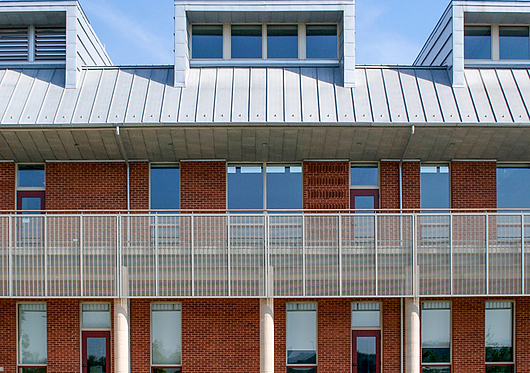 Wire Mesh in Exterior Railings | Banker Wire