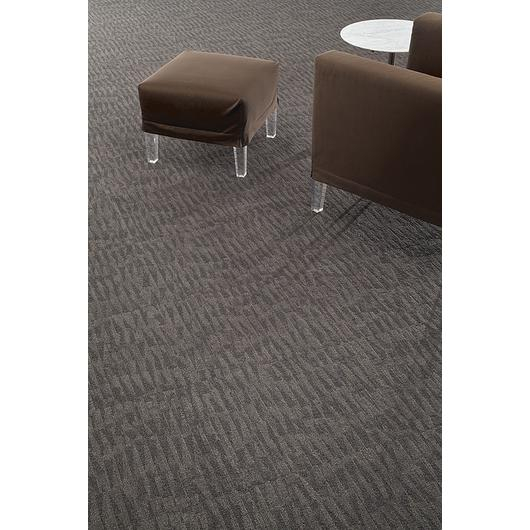 Galeria de Alfombras modulares línea Ghost Artist / Milliken 6