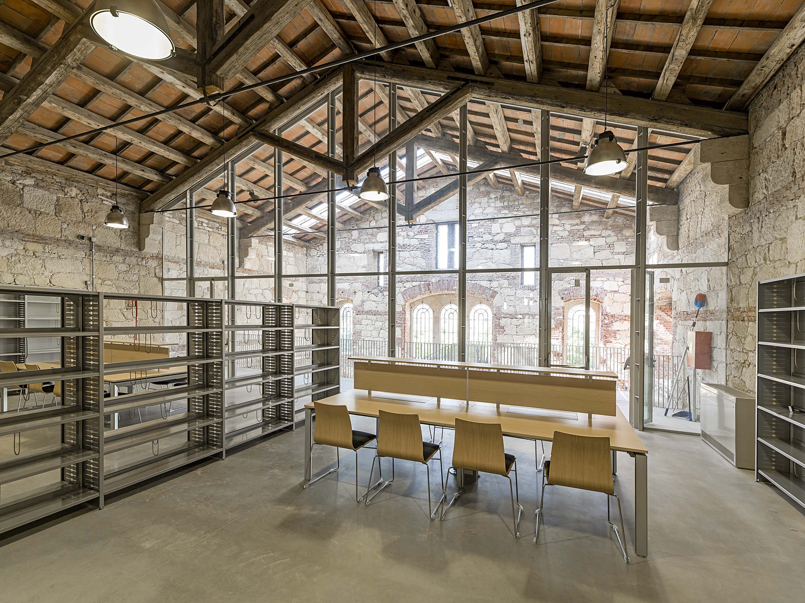 Gallery of Internal Partitions - 15