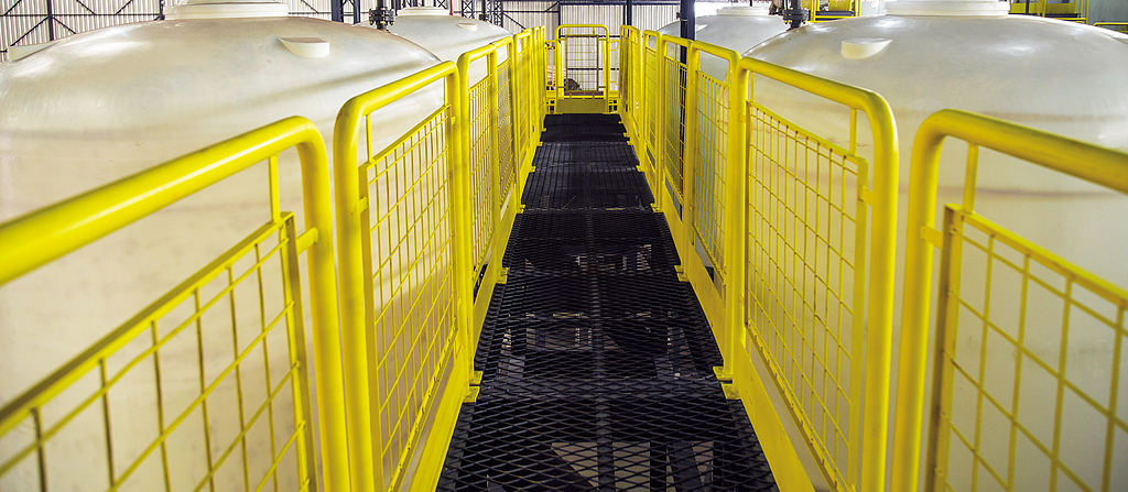 Esmalte epóxico de alto poder anticorrosivo Pimex® de Comex