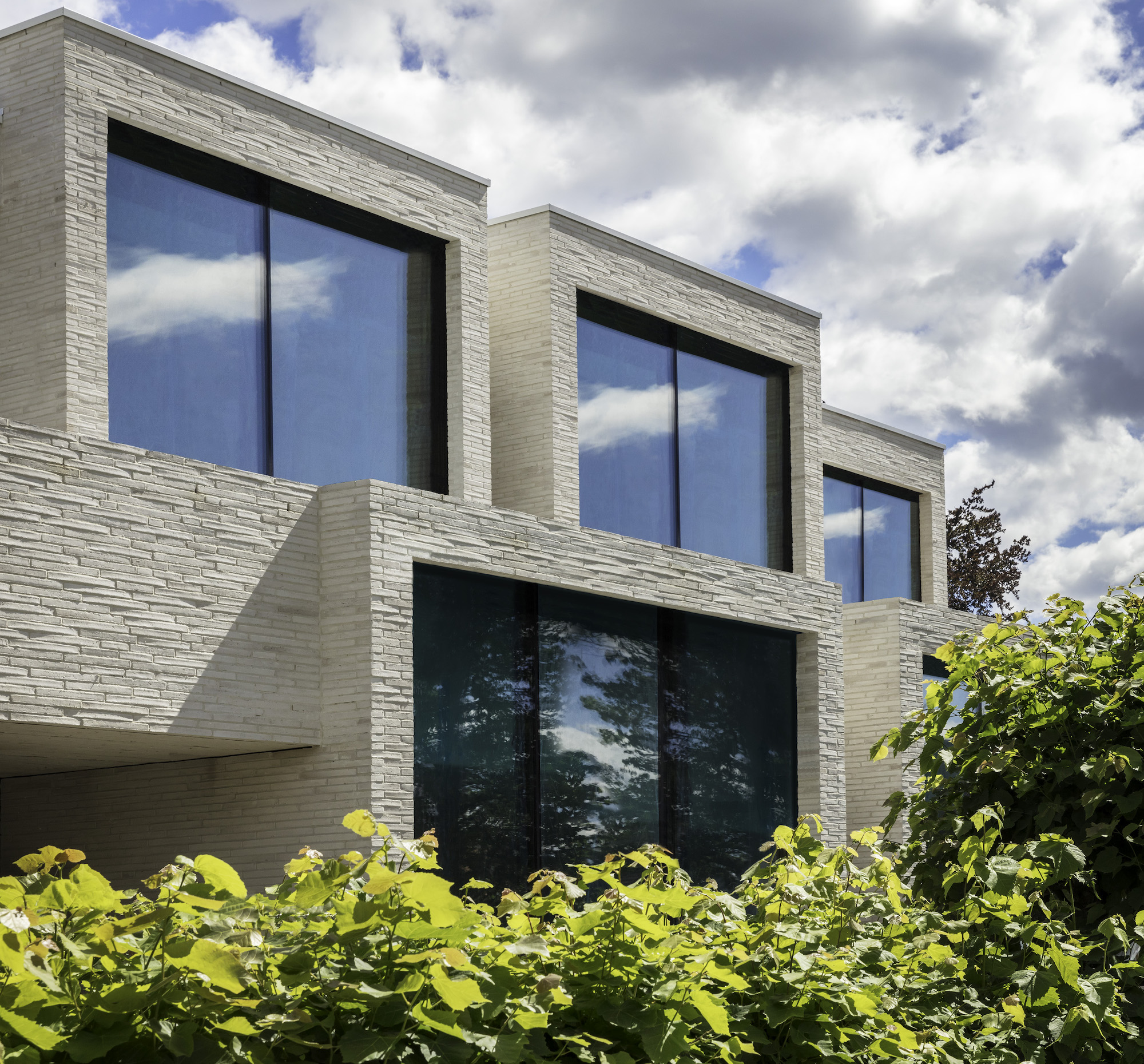Gallery of Facing Bricks - Ultima RT 162 - 2