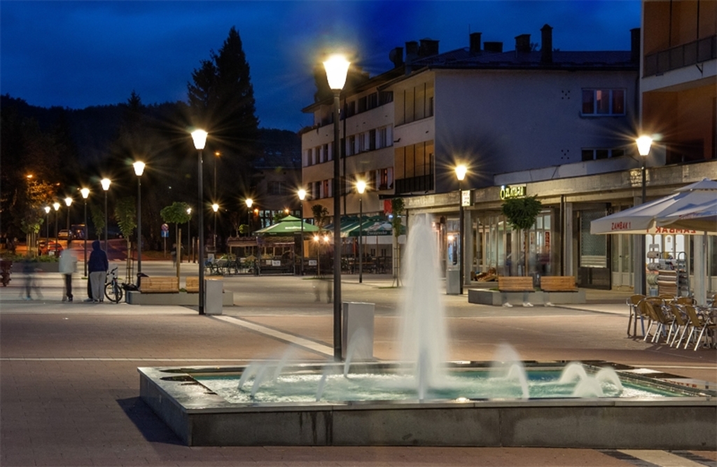 https://neufert-cdn.archdaily.net/uploads/photo/image/19383/full_Ambiance-Sarajevo-Bosina-and-Herzegovina-HapiLED-Schreder-Sarajevo-Ilijas02-002.jpg?v=1501611243