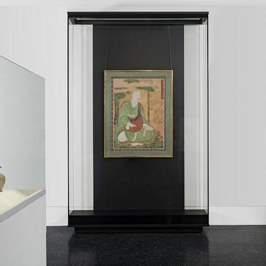 Display Cases in Brooklyn Museum from Goppion
