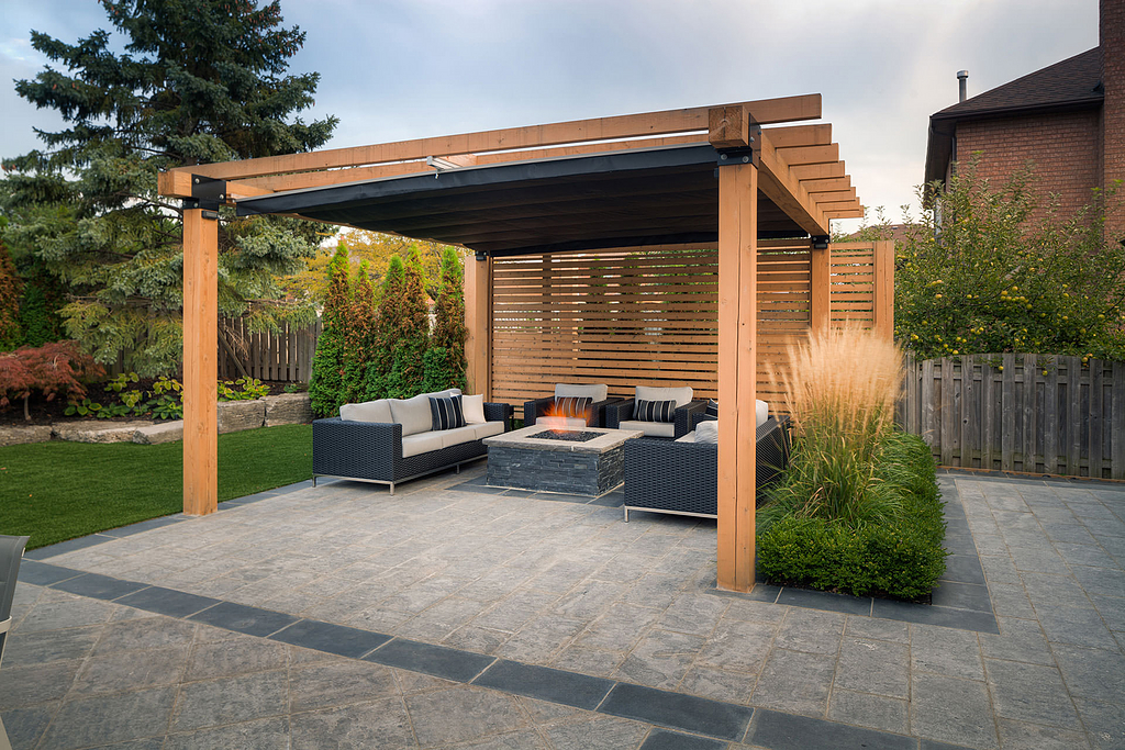 Retractable Shade - Vaughan from ShadeFX