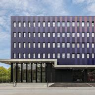 Raiffeisen Forum Modling X42 Architektur Archdaily
