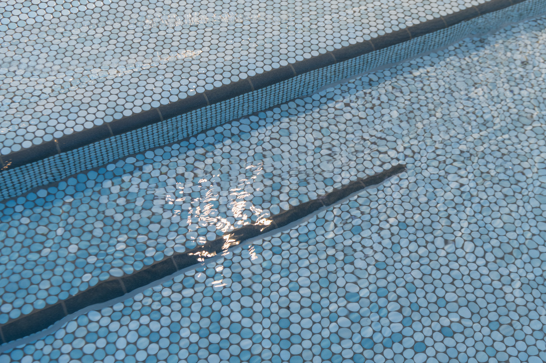 Gallery of Ceramic Tiles - Loop - 10