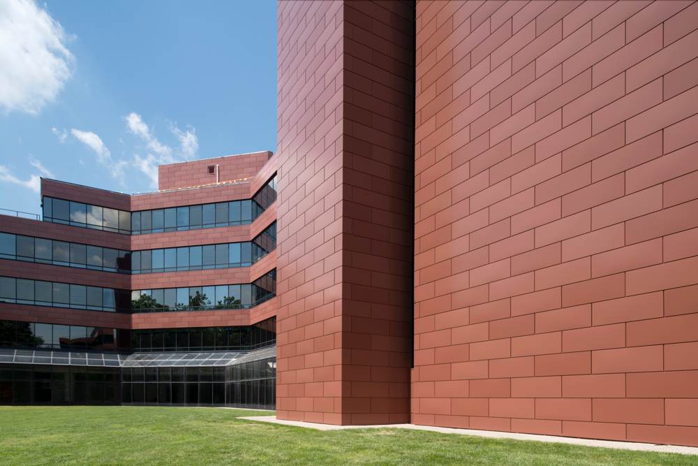 Gallery of Metal Panel Rainscreen System - EN-V - 8