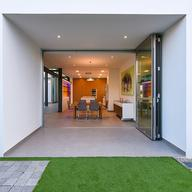 Single pocket door Single pocket door