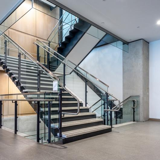 Aluminum Railing - QUAD™ from Hollaender