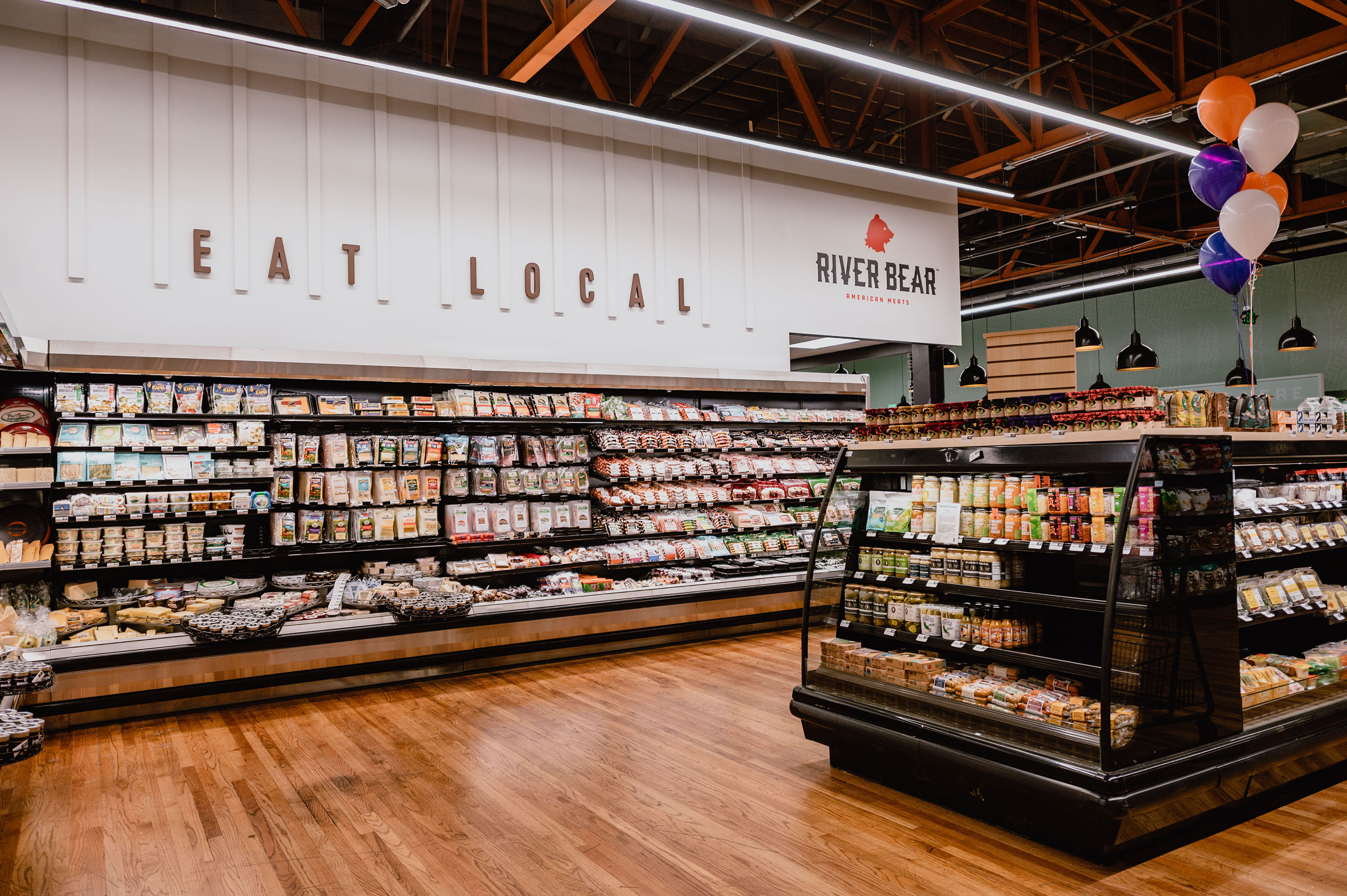 Gallery of Spectrum Lighting in Leevers Supermarket 5