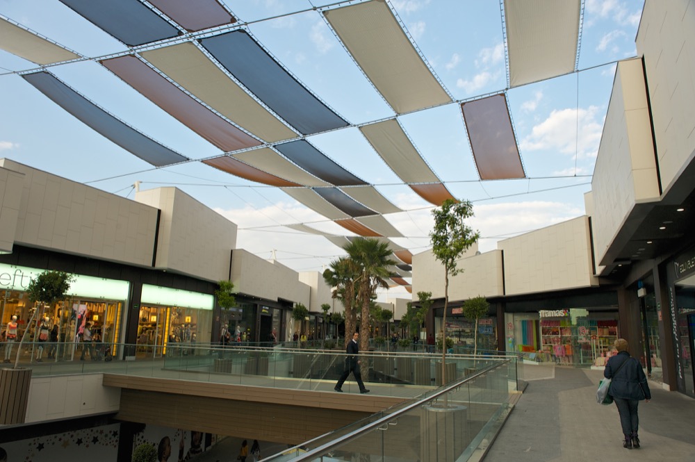 Gallery of Tensile Architecture: Cable Grids and Shades - 14