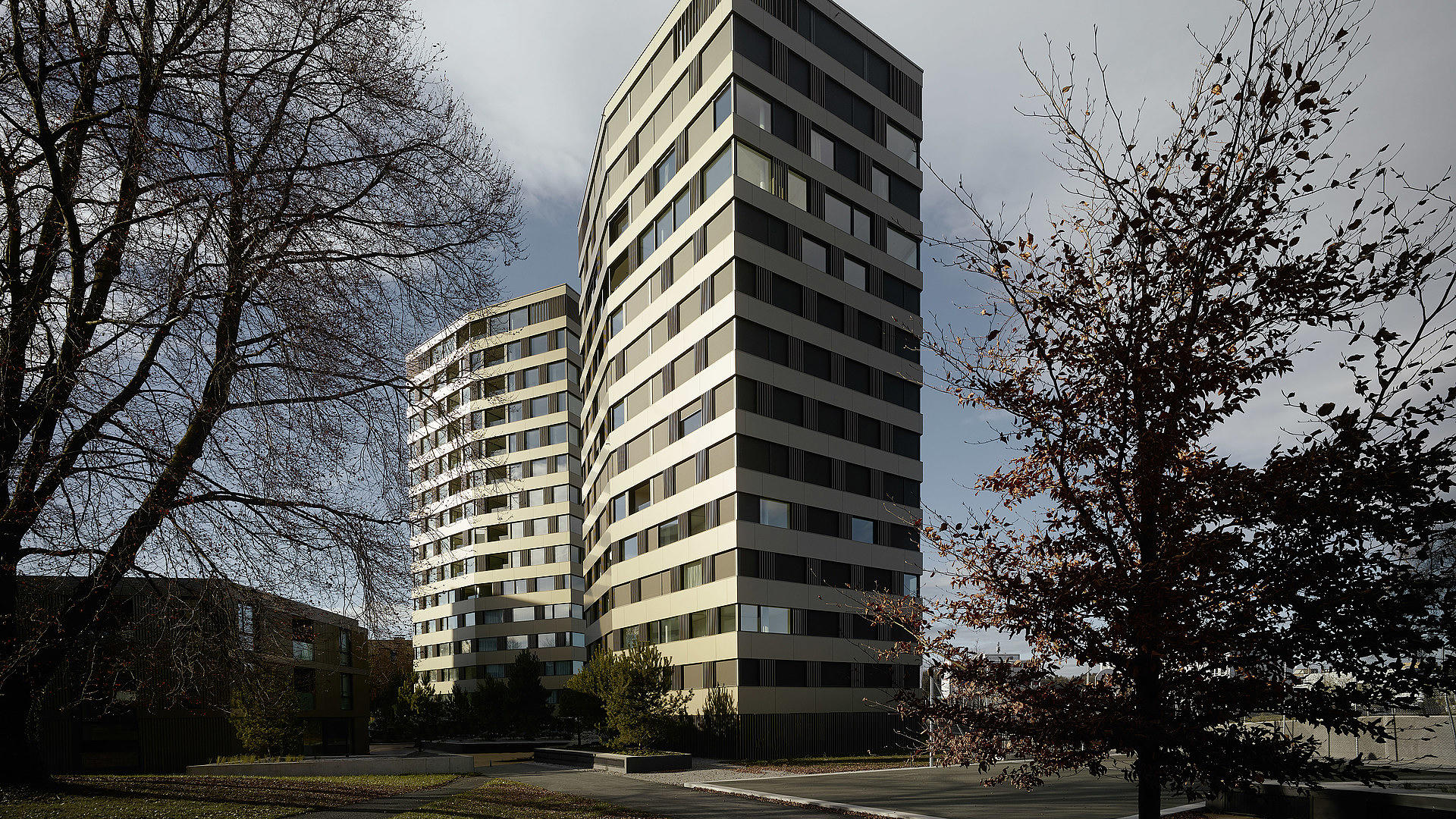 Gallery of Sliding Windows for High-Rise Buildings - 12