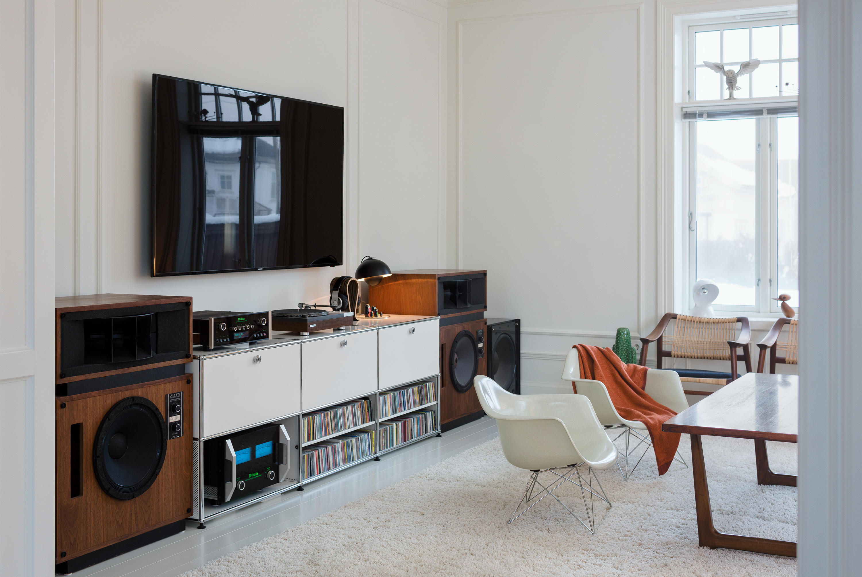 Gallery of Media Drawers and Closed Shelves - Haller - 2