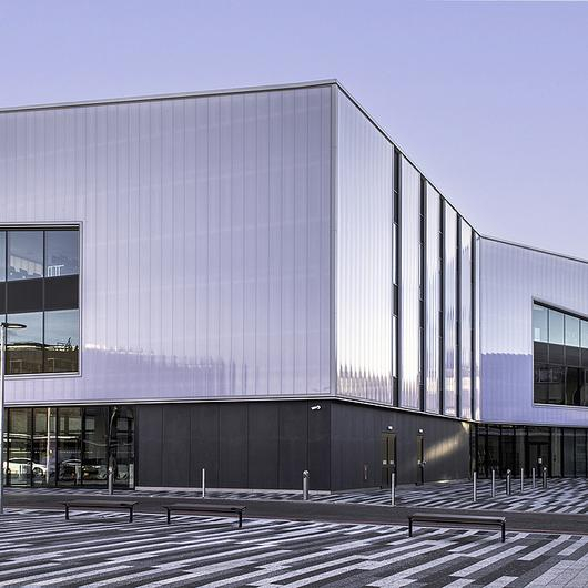 Gallery of Translucent Building Elements in Basildon Campus - 1
