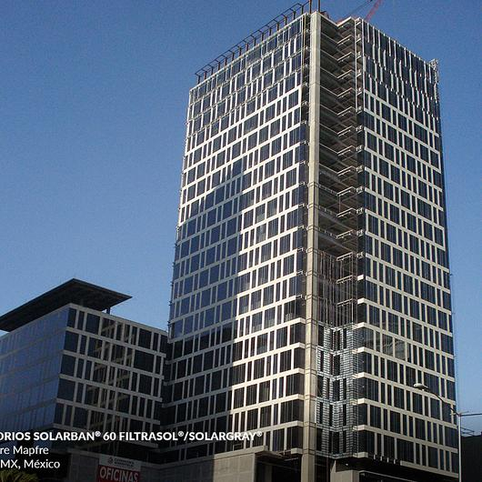 Galeria de Vidrio de control solar Solarban® 60 6