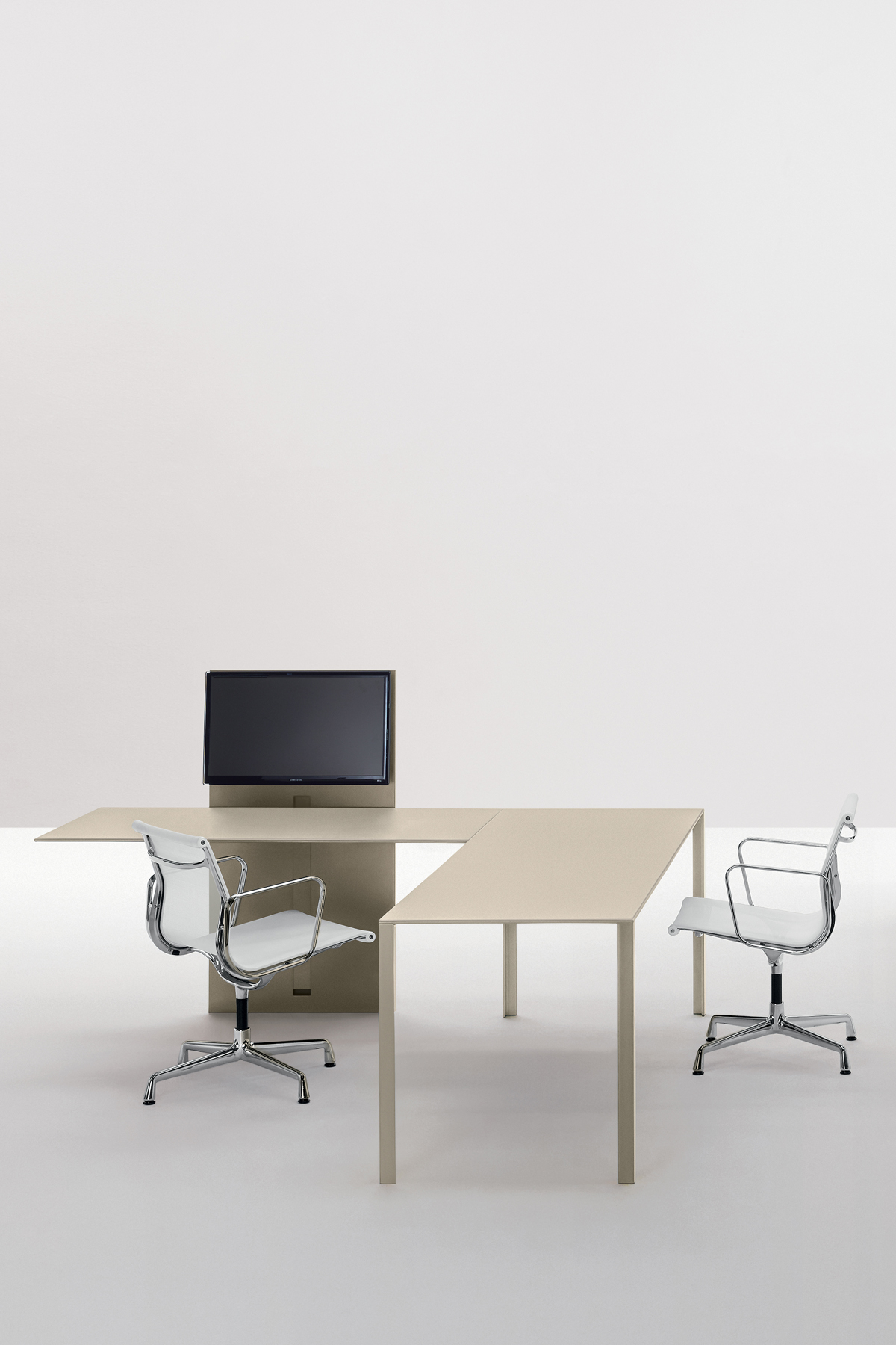 Less Desk Gallery of Executive Desk - LessLess Color - 7