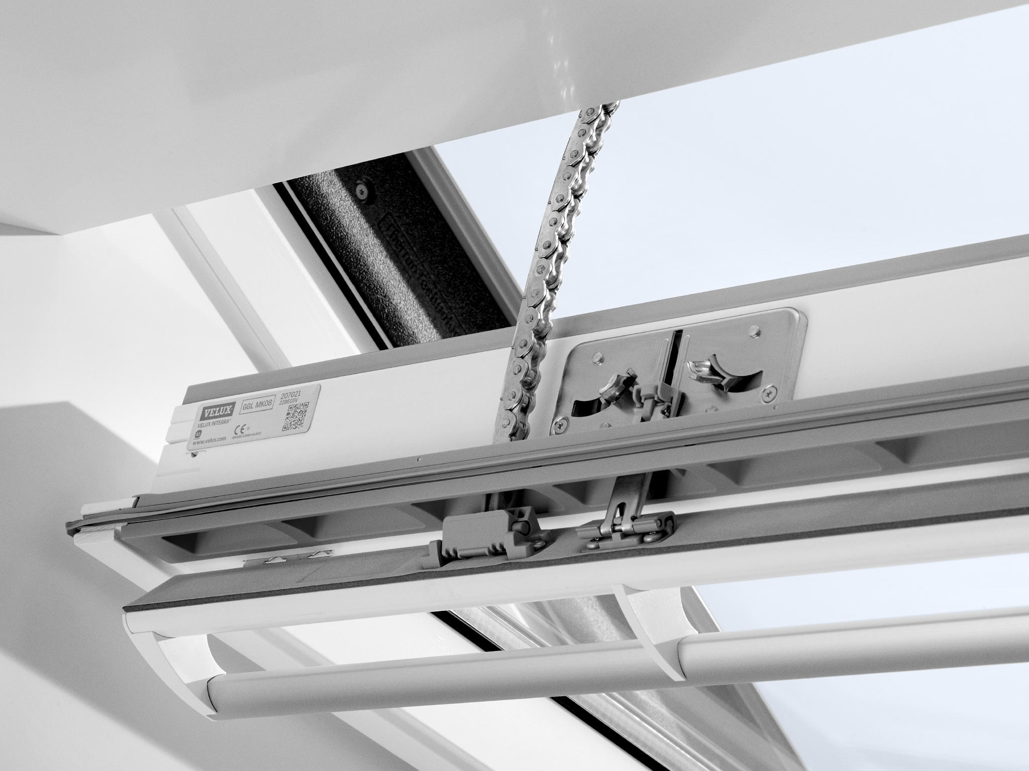Gallery of Electric Roof Window - GGL INTEGRA® - 3