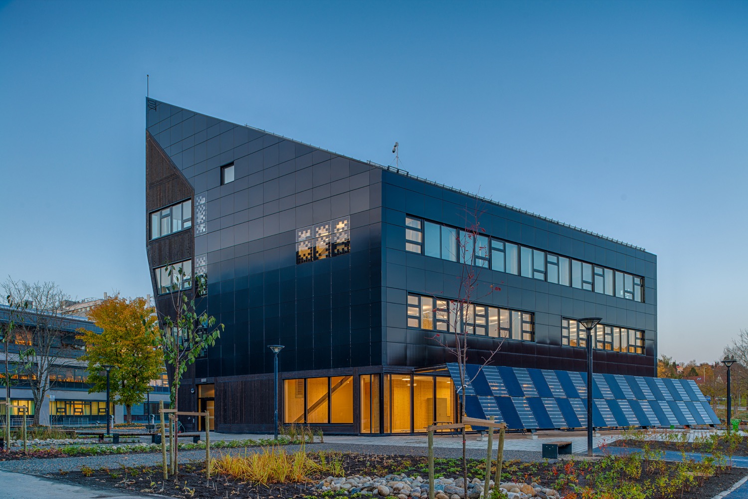 Solar Facades in ZEB FlexibleLAB from SolarLab