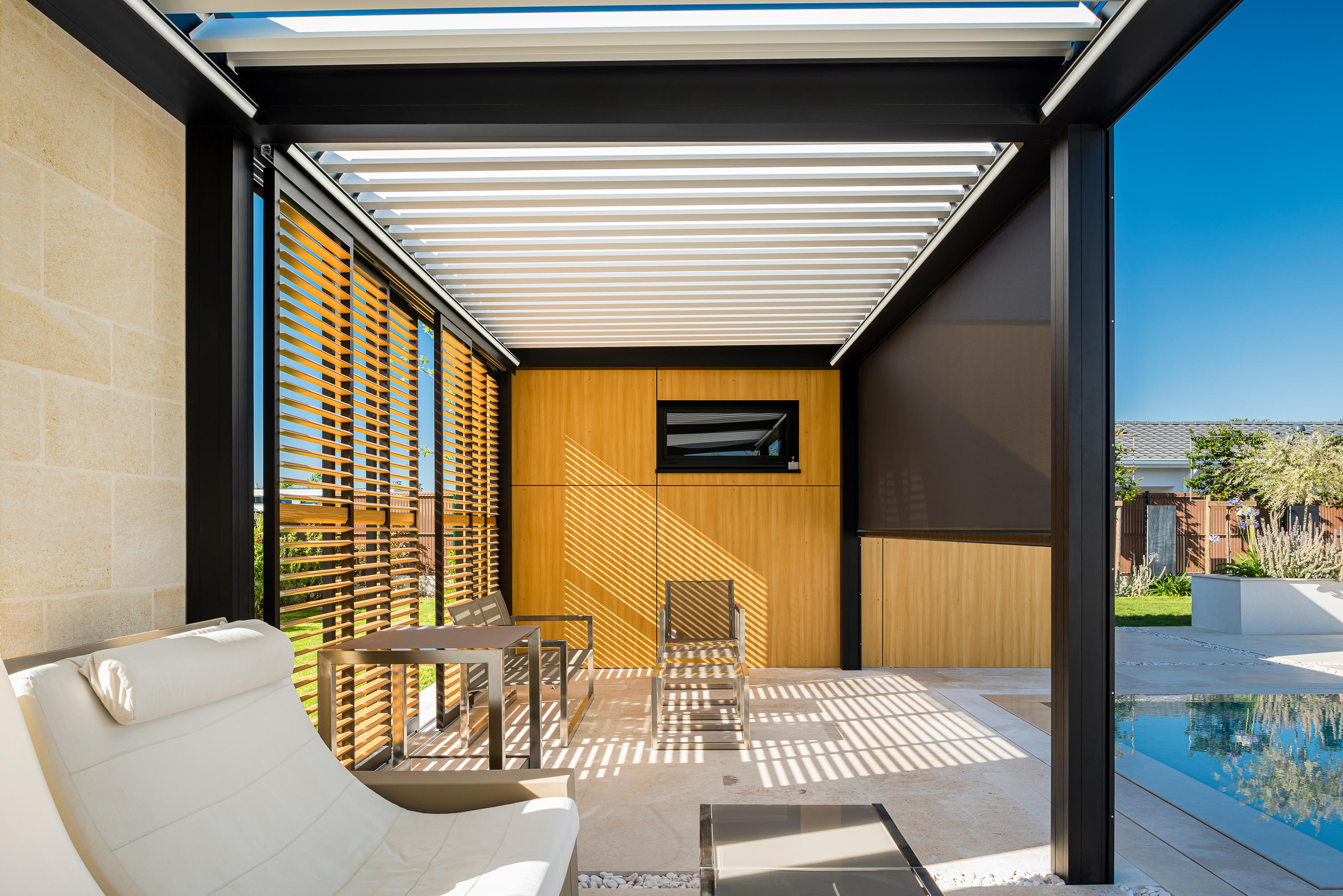 Terrace Poste Cladding Gallery of Terrace Covering - Camargue - 1