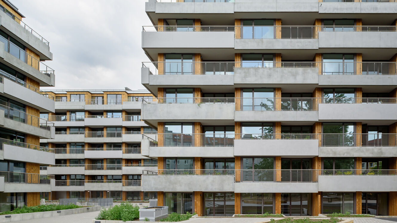 Gallery of Tronsole Insulation in Berlin Apartment Buildings 5
