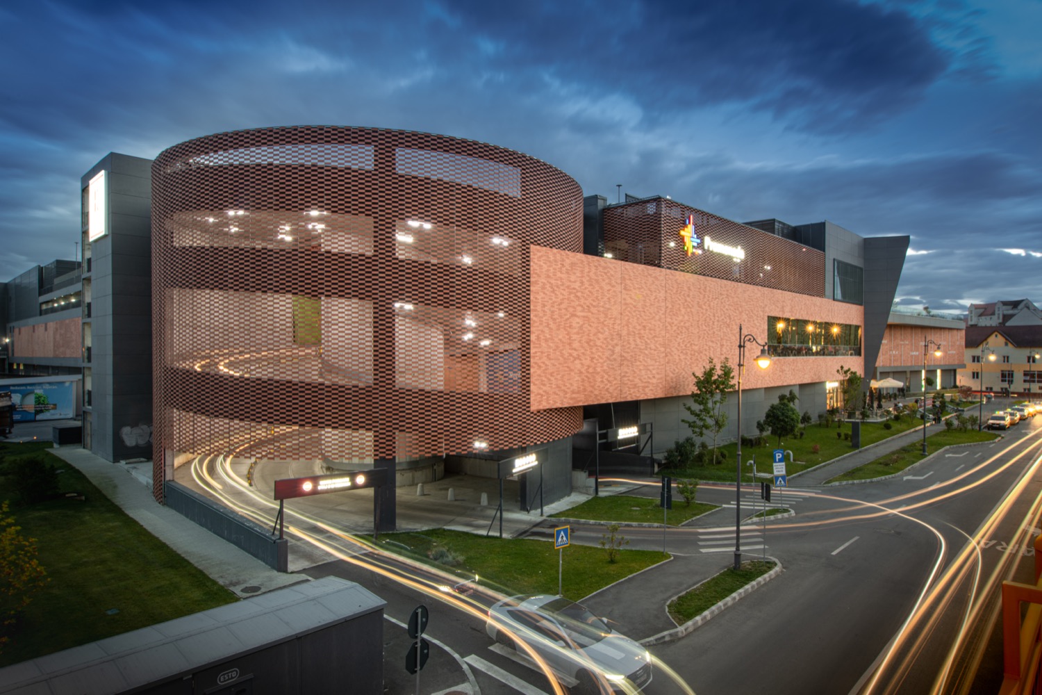 Promenada Ceramic Textile System - Promenada Shopping Mall from Flexbrick