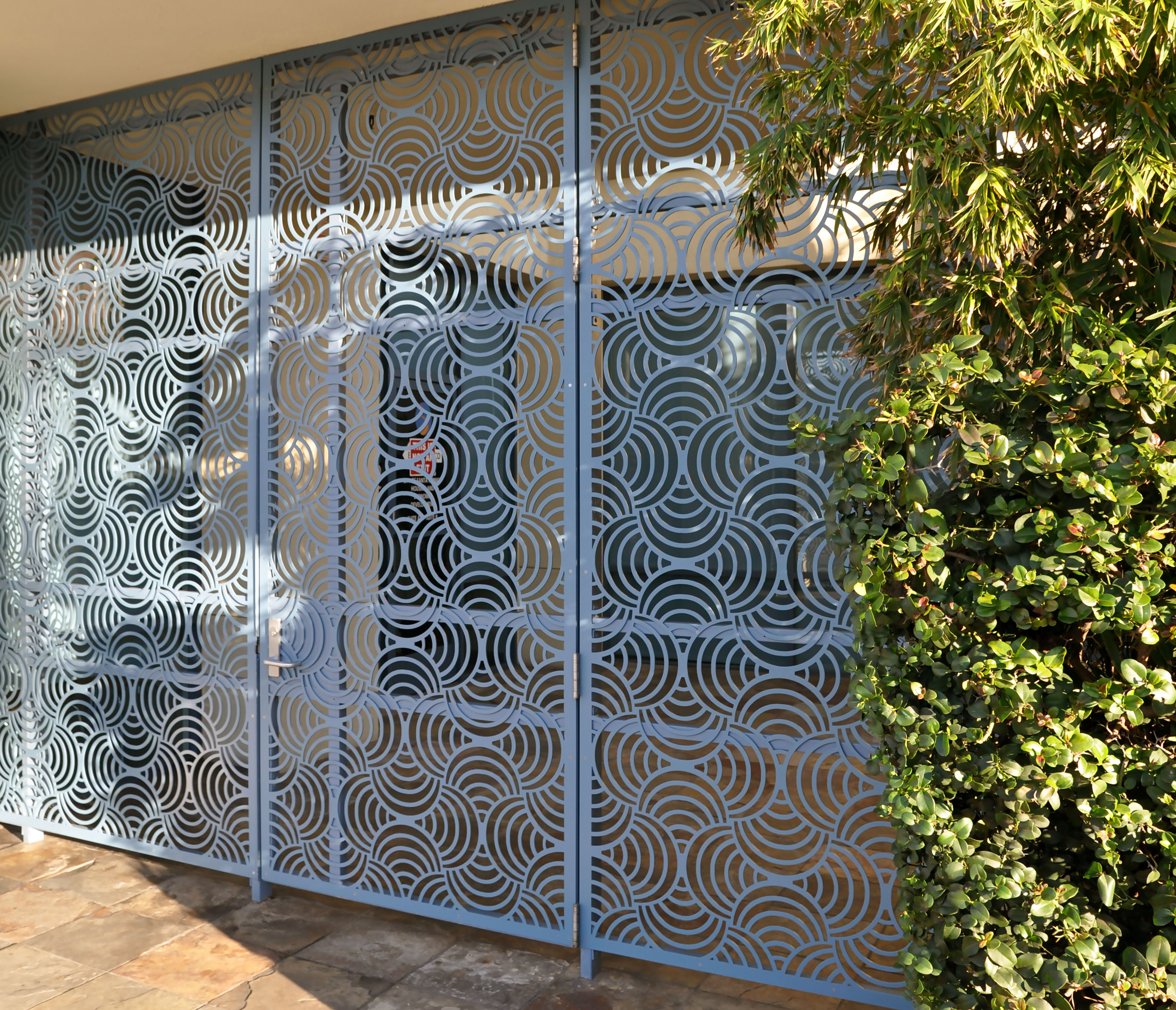 Gallery of Gate & Mechanical Screen - 17