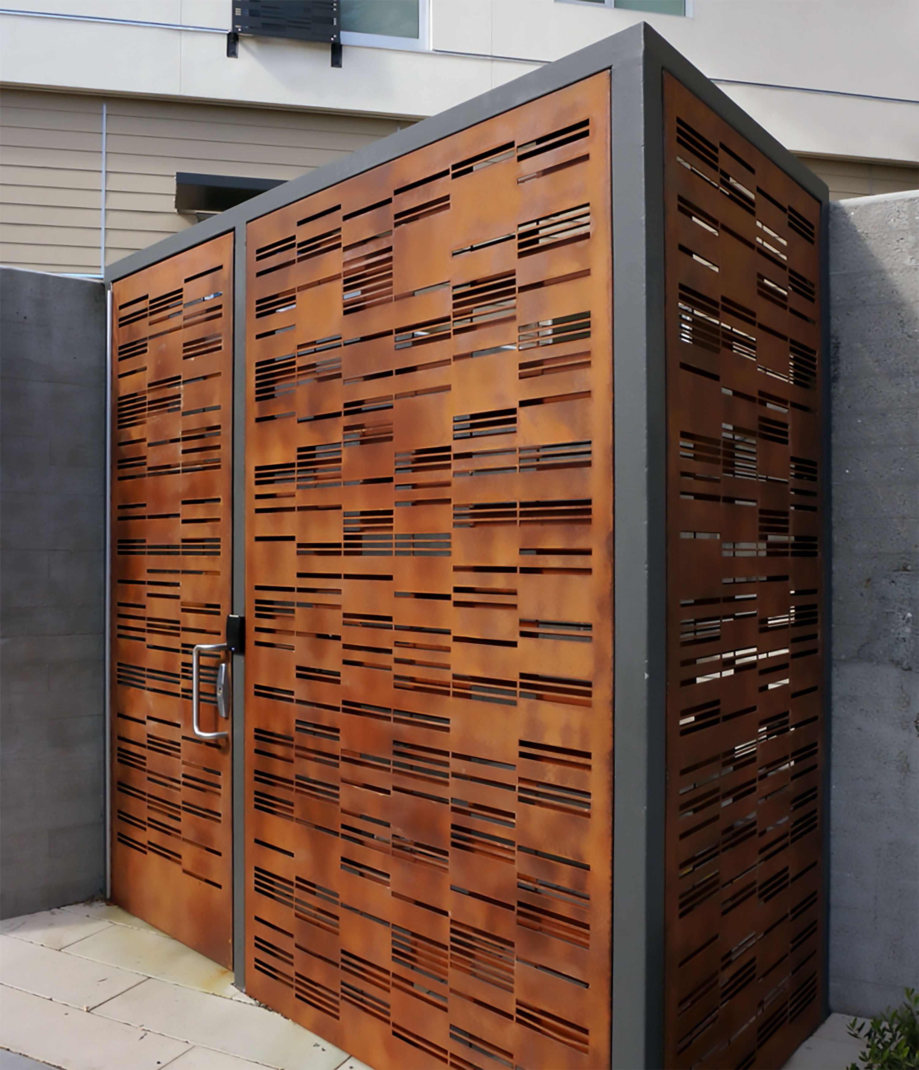 Gallery of Gate & Mechanical Screen - 16
