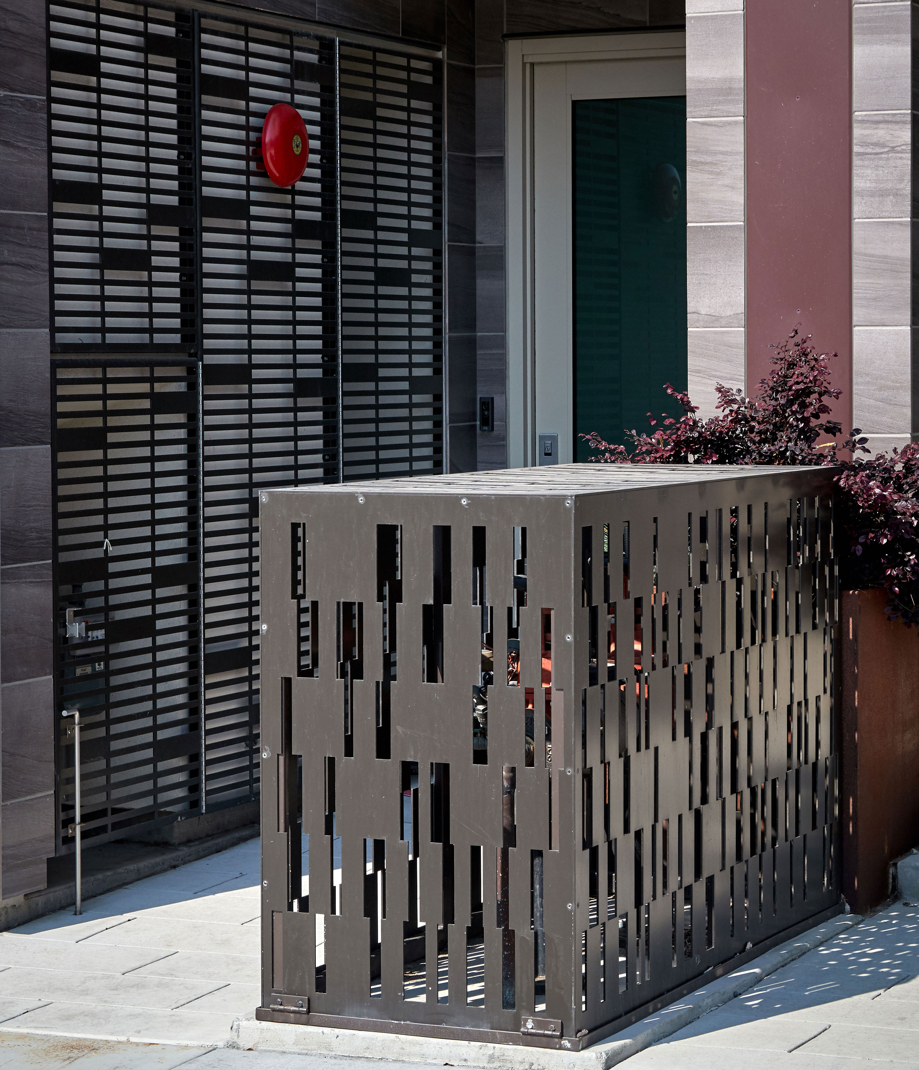 Gallery of Gate & Mechanical Screen - 12