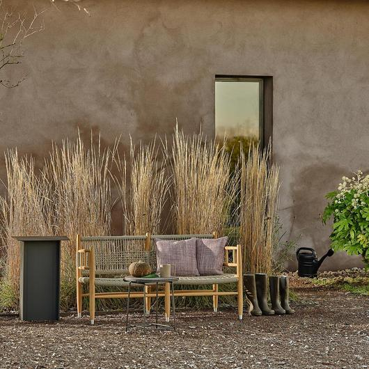 Modern Furniture in Countryside Private House / Flexform