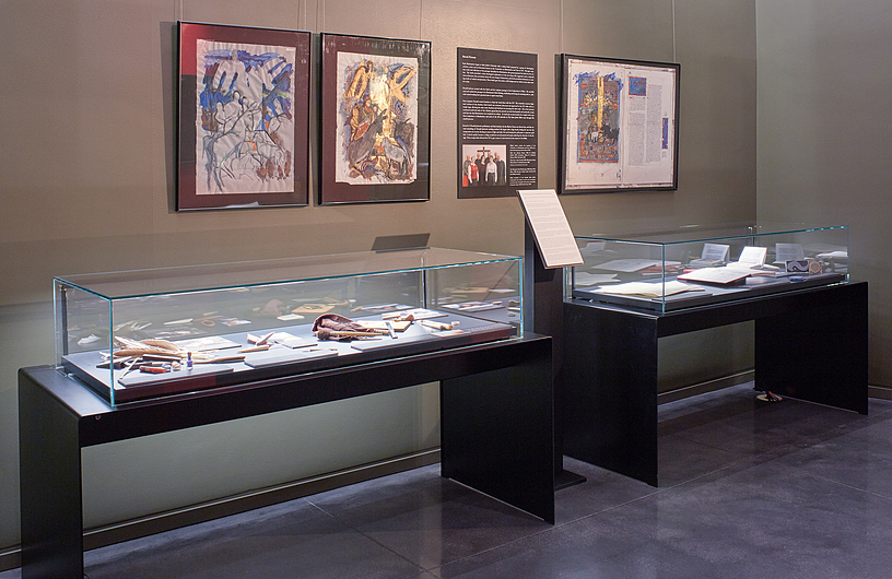 Display Case Frameless Table ZT201 from Zone Display Cases