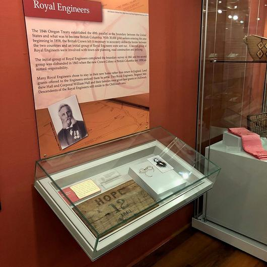 Gallery of Display Case TableStyle Wall Mounted ZW100 3