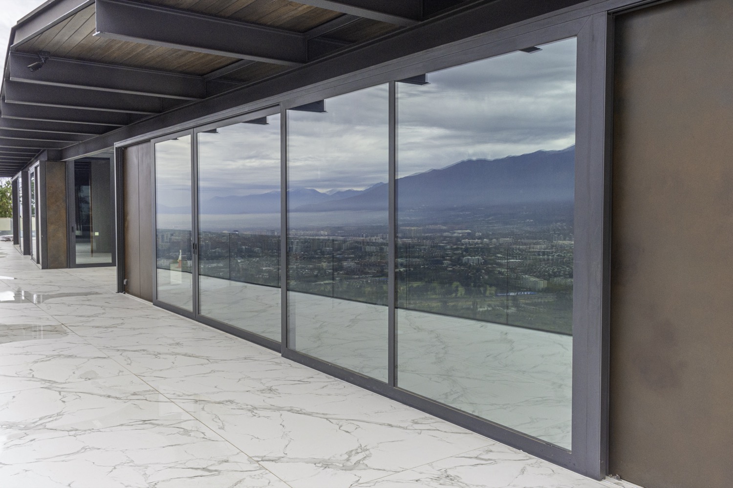 galeria-de-perfiles-de-aluminio-rpt-en-casas-1