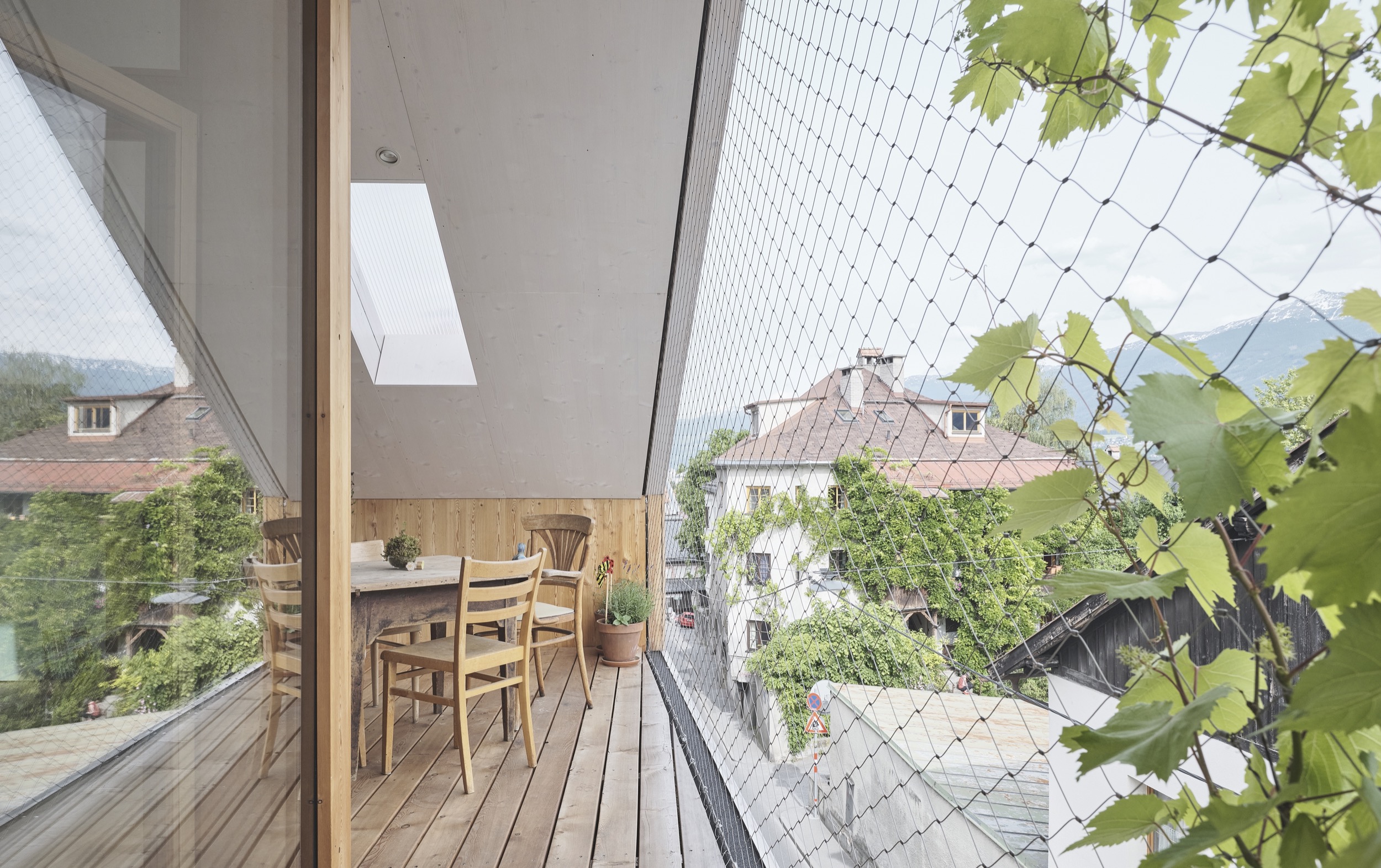 Velux Group Gallery of Roof Window in Innsbruck Attic - 11