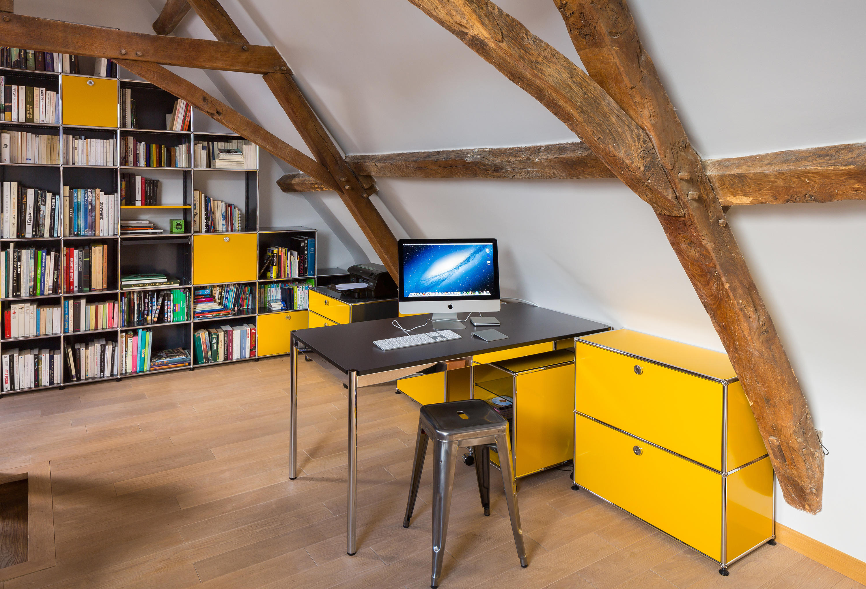 Modular Furniture - USM Haller System from USM
