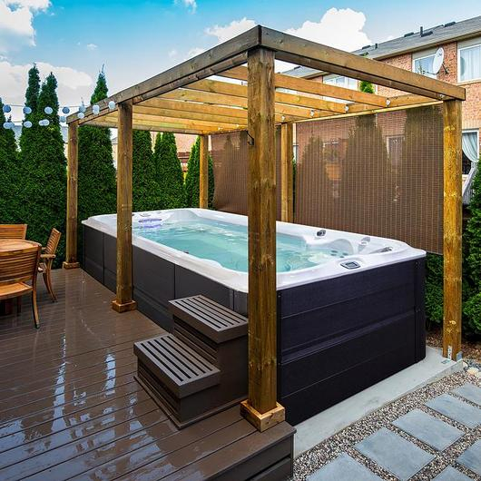 Galeria de Jacuzzi Swimspa para exterior 5