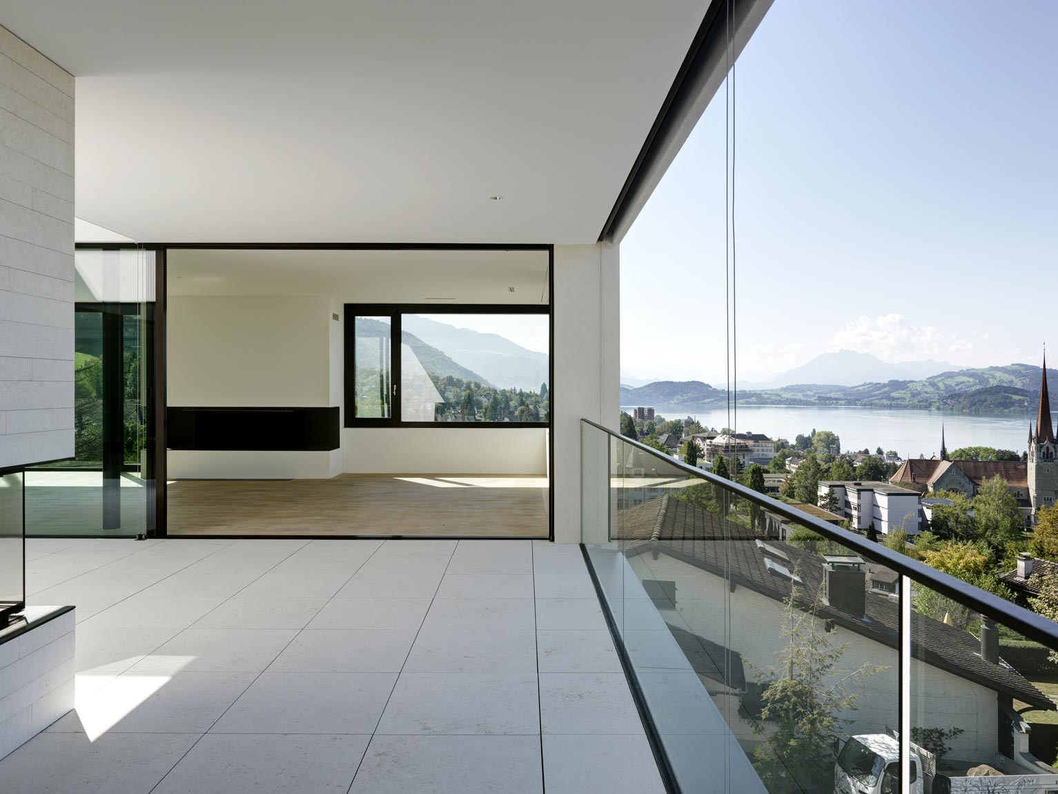 Gallery of Sliding Windows in Bohlgutsch Appartments 2