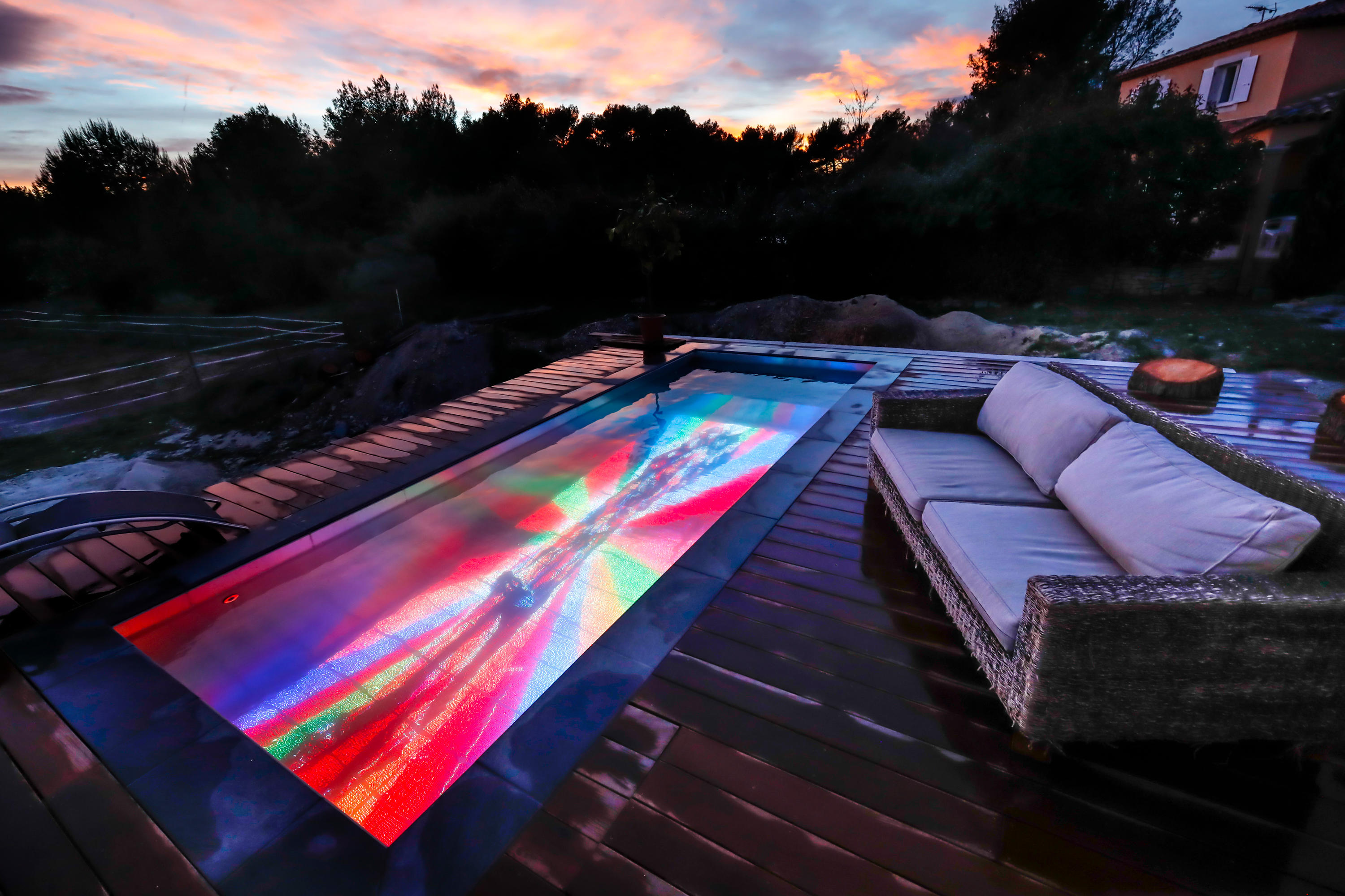 LED Video Floor in a Swimming Pool from ASB