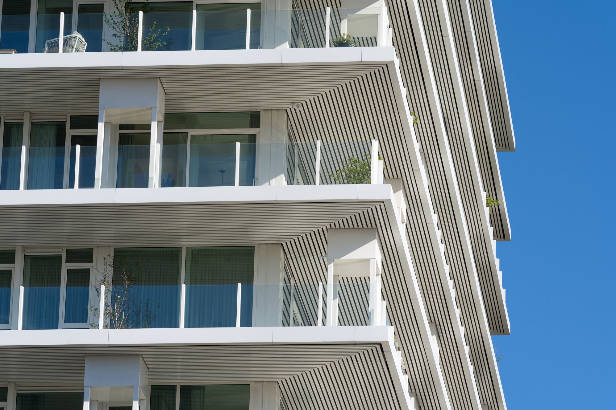 Metal Ceilings - Exterior Open Ceiling 70U from Hunter Douglas ...