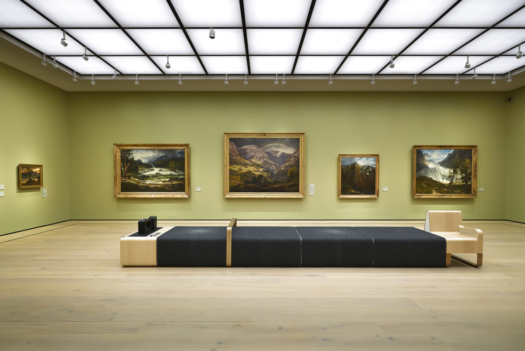 Gallery of Museum Display Components - 5