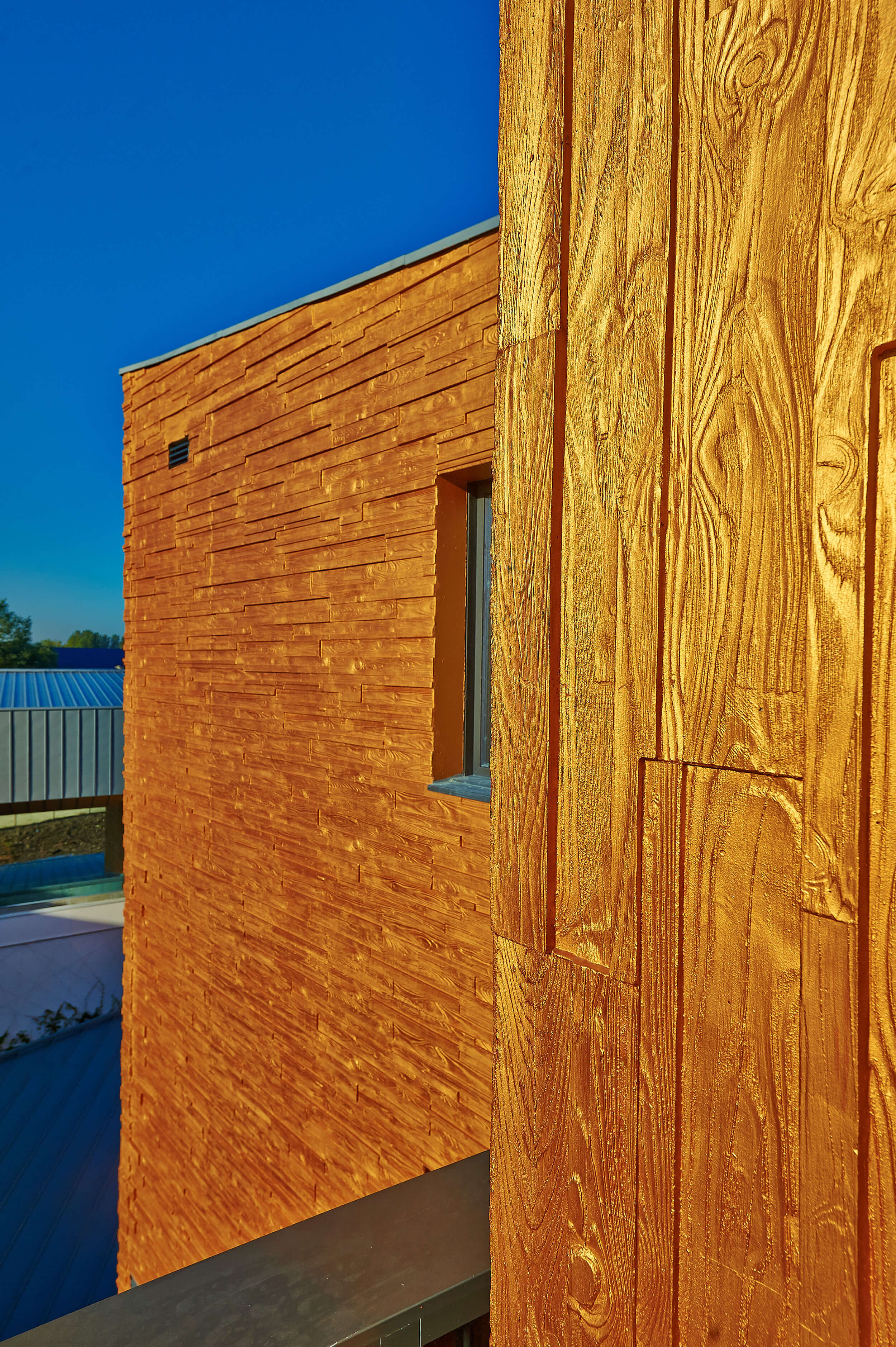 Galeria de Aspecto metálico para hormigón Keim DesignLasur 7